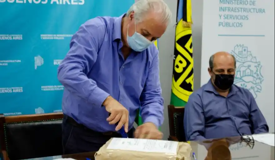 Licitan obras para mejorar Caminos Rurales en ocho partidos bonaerenses