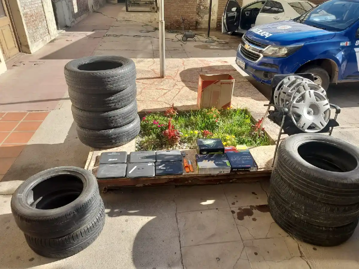 Robo en un barrio Vélez Sarsfield: una pareja fue detenida
