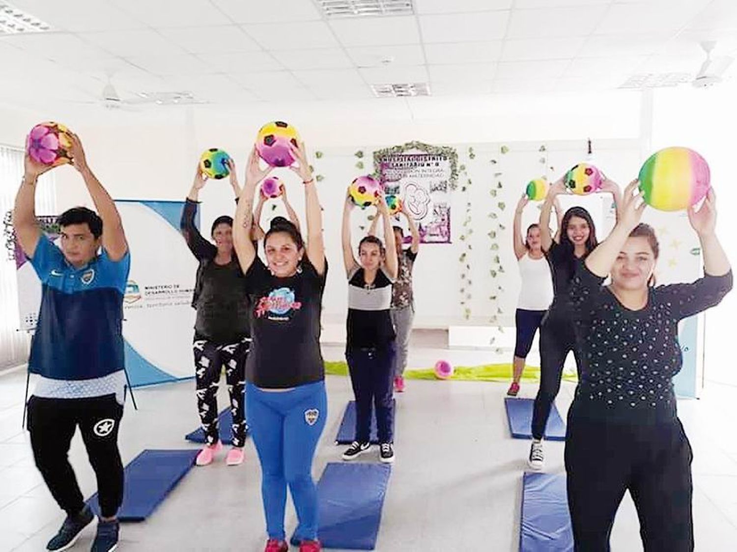 En el hospital distrital 8 sigue el curso 
de preparación integral para la maternidad