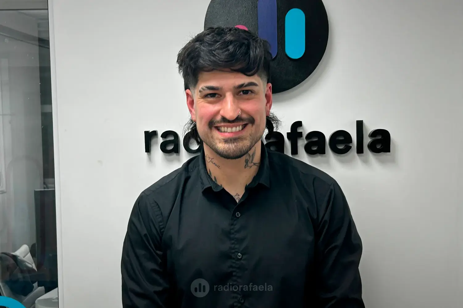 Marcelo Aversa, el rafaelino que sacó la guitarra de la herencia familiar y arrancó su camino como solista del folklore
