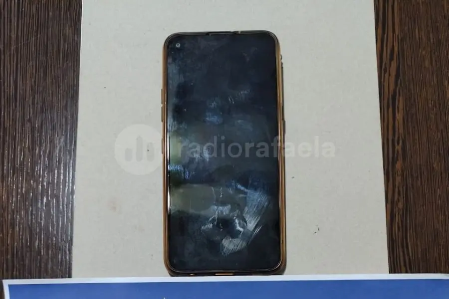 En un acto "intimidatorio", le envió una foto de un arma de fuego a su ex pareja: terminó sin celular