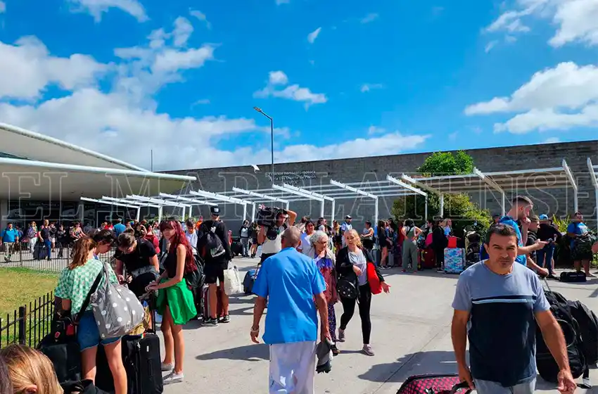 Emtur afirma que "más de 100 mil personas" visitaron Mar del Plata durante el fin de semana largo