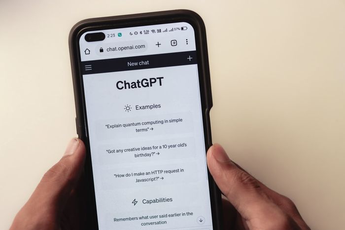 OpenAI anunció cambios para lograr que ChatGPT maneje mejor las situaciones de crisis mental