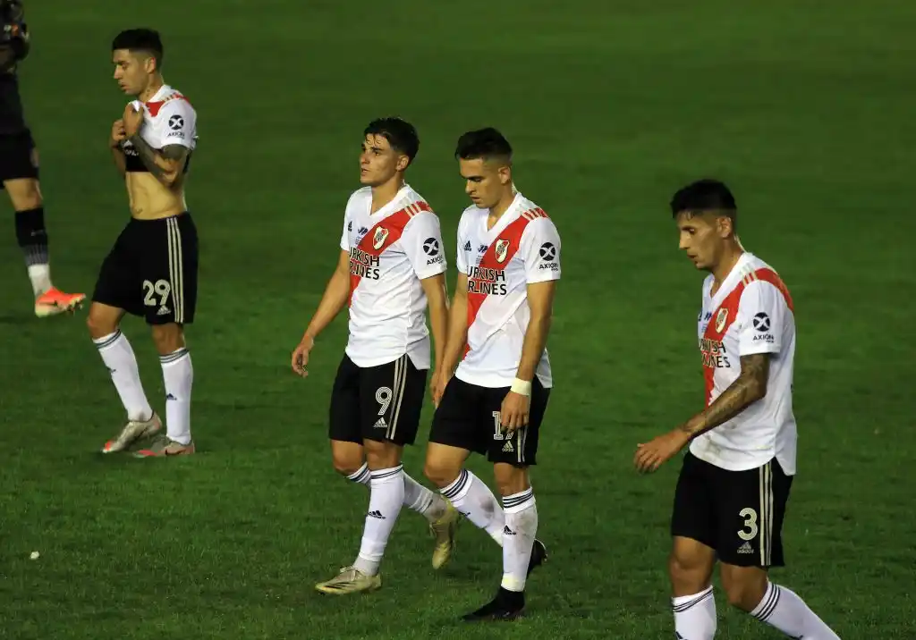 River careció de ideas y no pudo con Arsenal