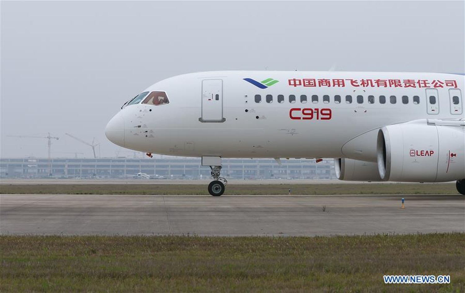 COMAC sufre retrasos en su programa C919 debido a trabas estadounidenses