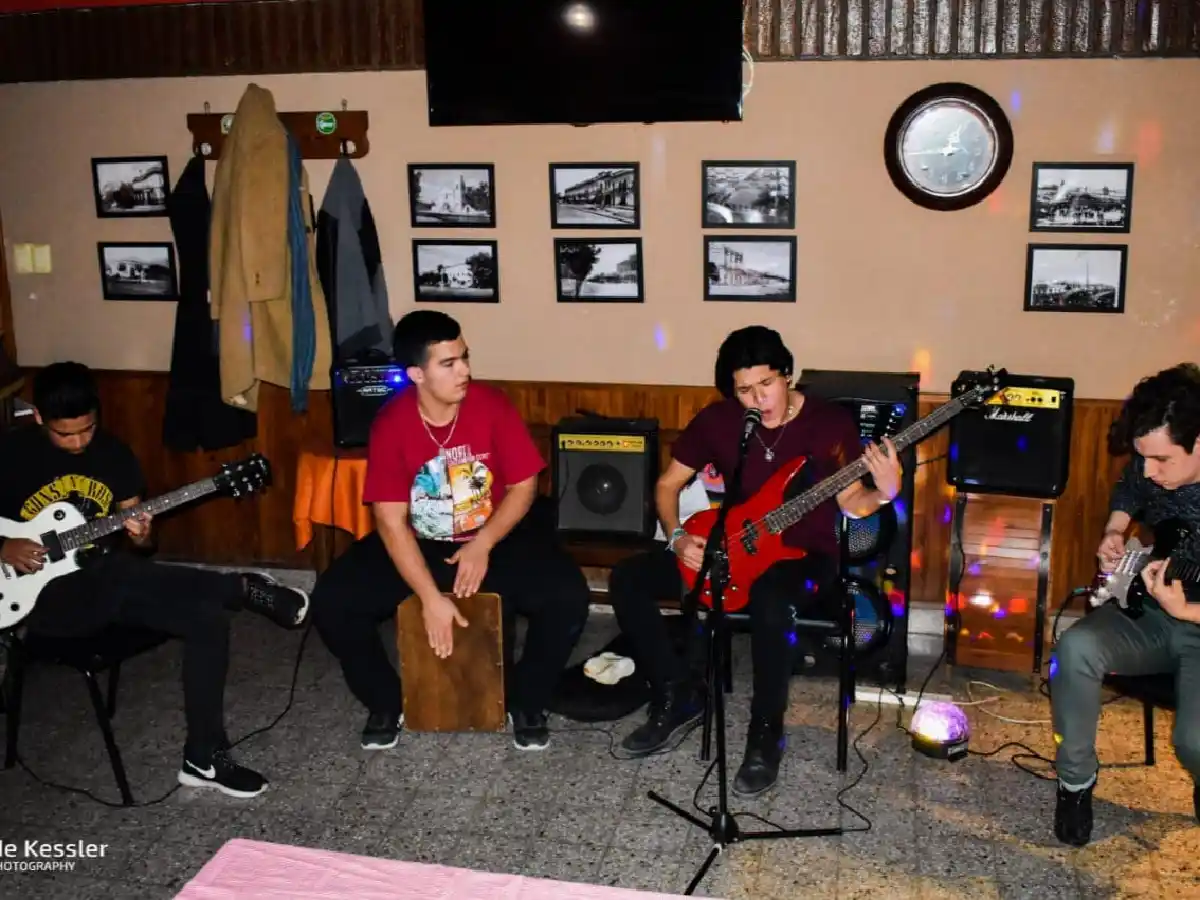 Suenan las bandas: el Llenate regresa a la plaza 