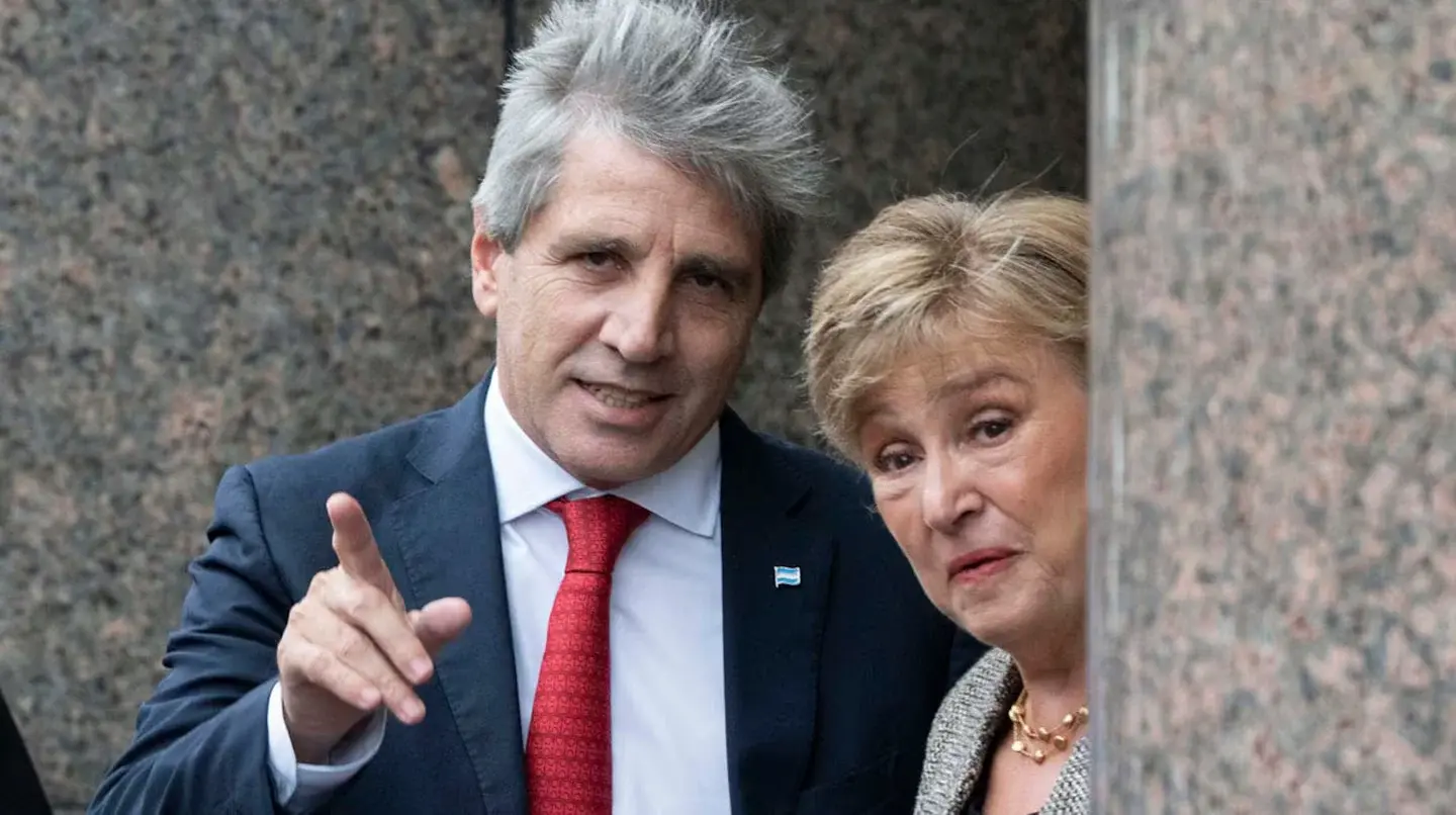 Caputo viajará a Tailandia para reunirse con Georgieva y destrabar un desembolso del FMI