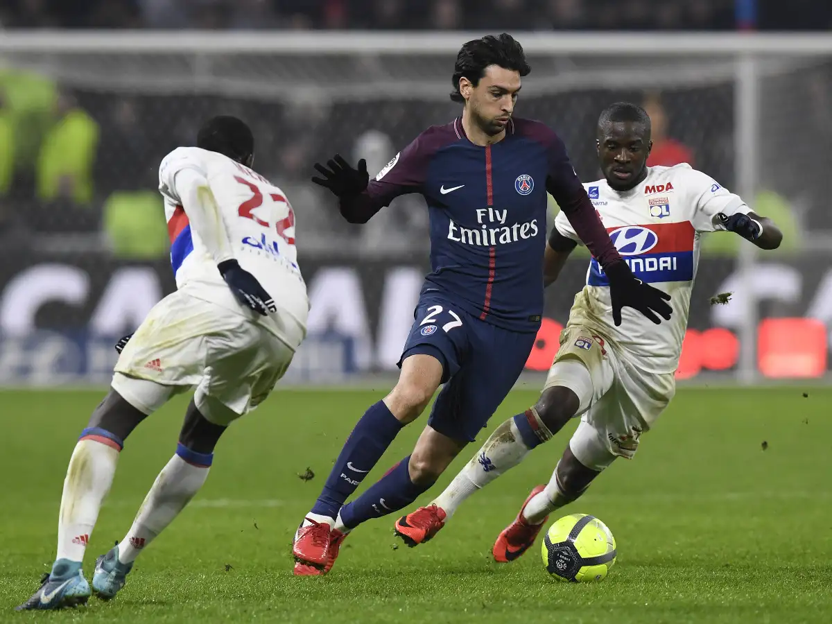 PSG tropezó frente a Lyon