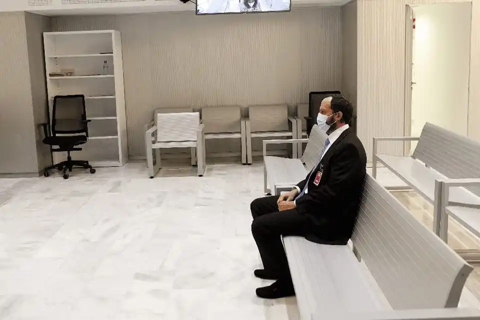 España extradita a EE.UU. a ex guardaespaldas de Hugo Chávez, Adrián Velásquez