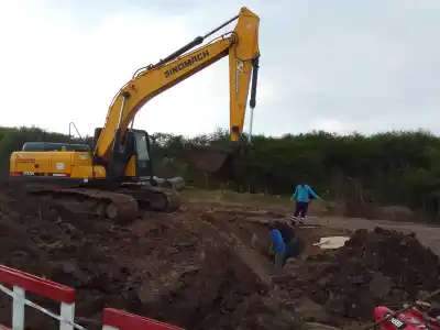 Comenzaron los arreglos y la puesta en valor del ingreso al barrio Totó Irigoyen