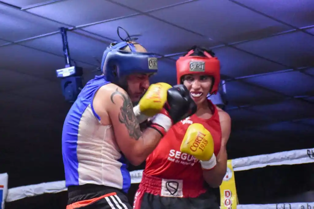 Tres boxeadores tandilenses se presentaron en Olavarría