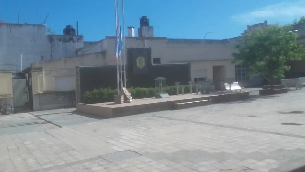 Balearon a un motociclista en la ciudad