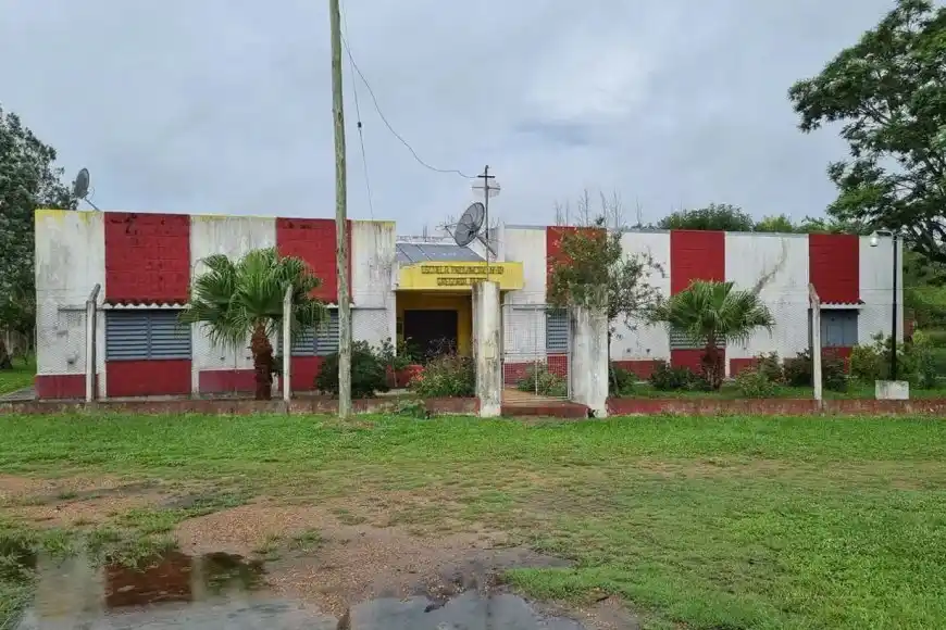 Sin respuesta del Estado, escuela rural empezó a tener internet por una empresa de la región