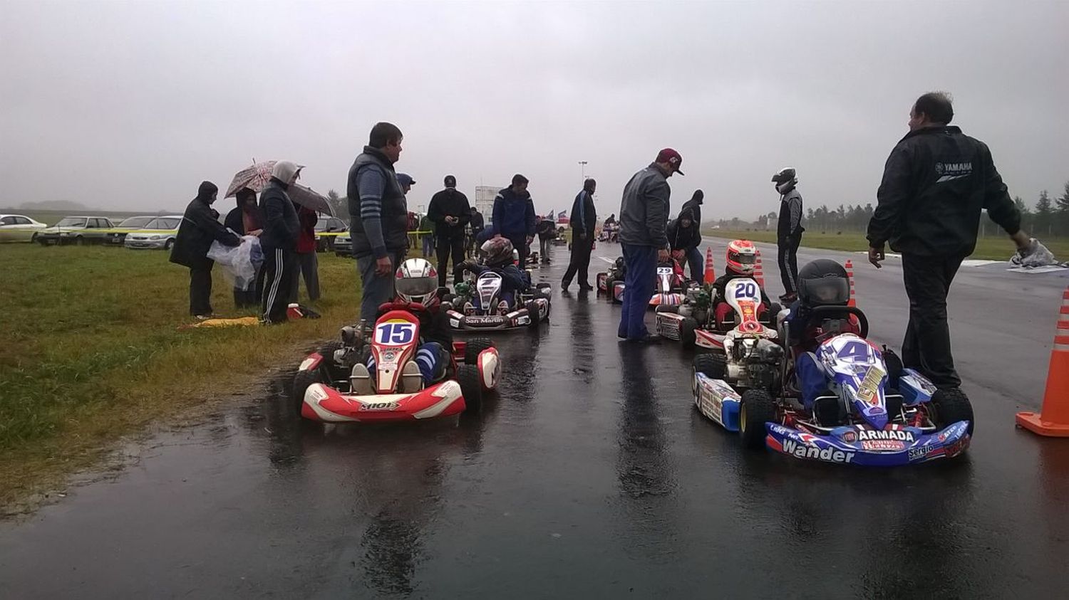 Pese a la lluvia, se corrió la tercera fecha del karting asfaltado