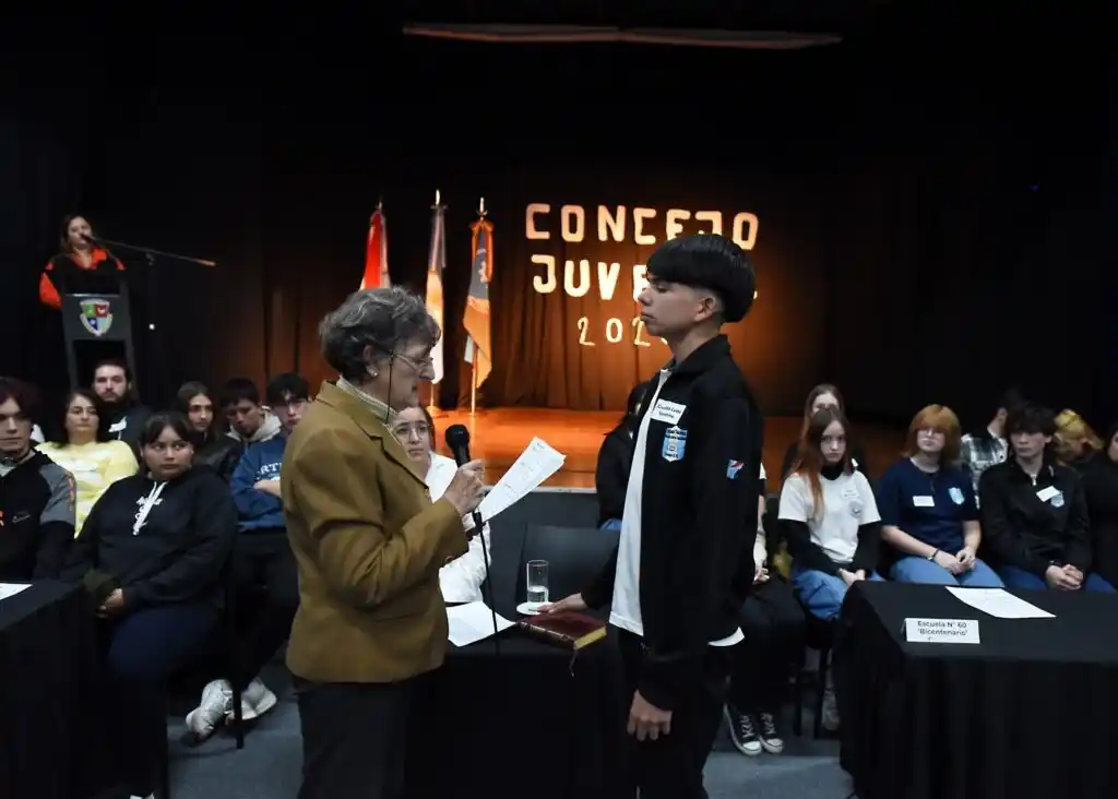 Estudiantes de Crespo protagonizan el Concejo Deliberante Juvenil