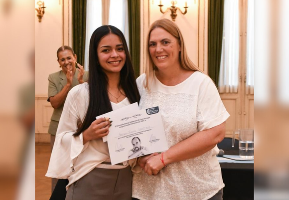 Premios Fontanarrosa: reconocieron a jóvenes por su aporte a la comunidad