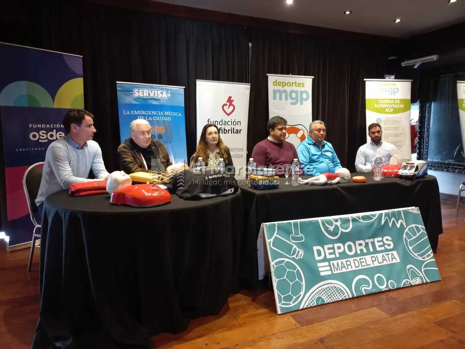 Recaudarán alimentos no perecederos para Cáritas y la ONG Cambio de Paso.