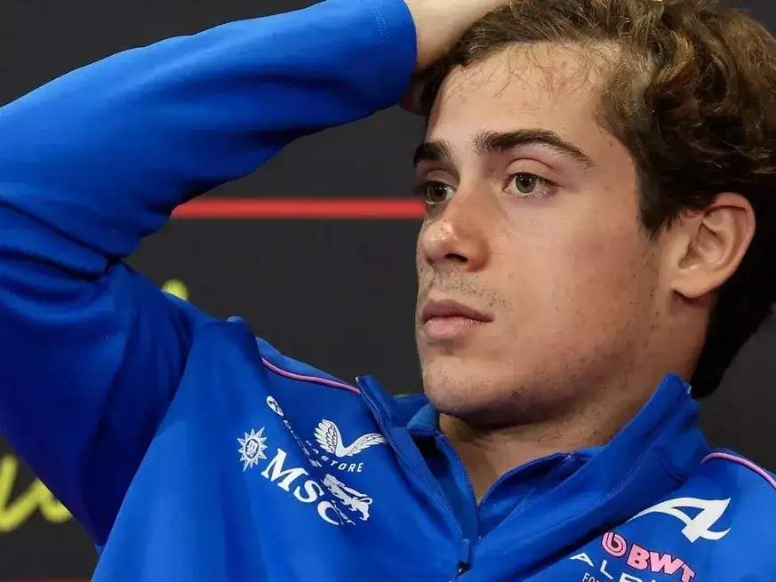 Colapinto perdió el control del Alpine en la última curva y terminó contra las barreras del Hungaroring. Foto.Reuters
