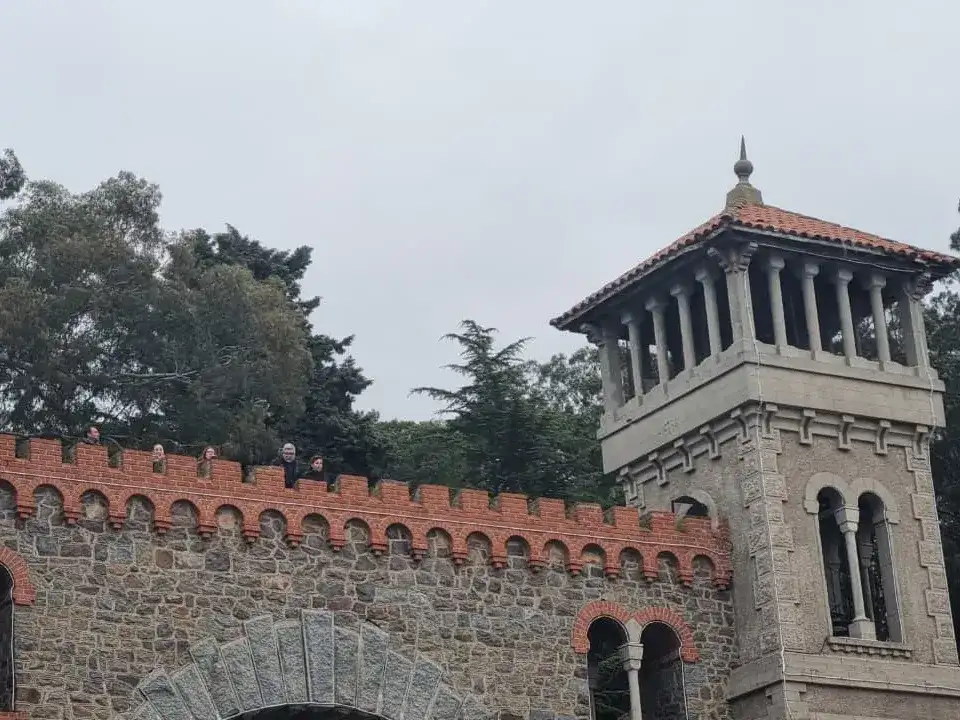 Vecinos y turistas disfrutaron de la vista que otorga la pasarela de la portada.