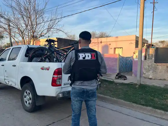 Recuperaron cuatro bicicletas robadas tras el aviso de un vecino en barrio Güemes