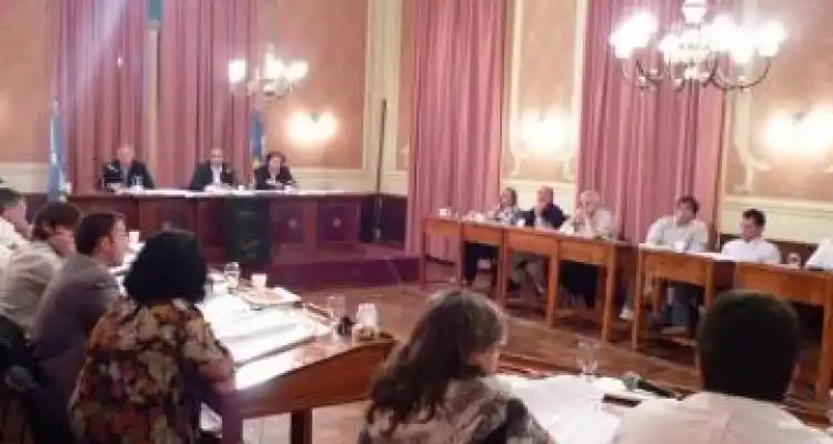 Voto negativo para el aumento de tasas