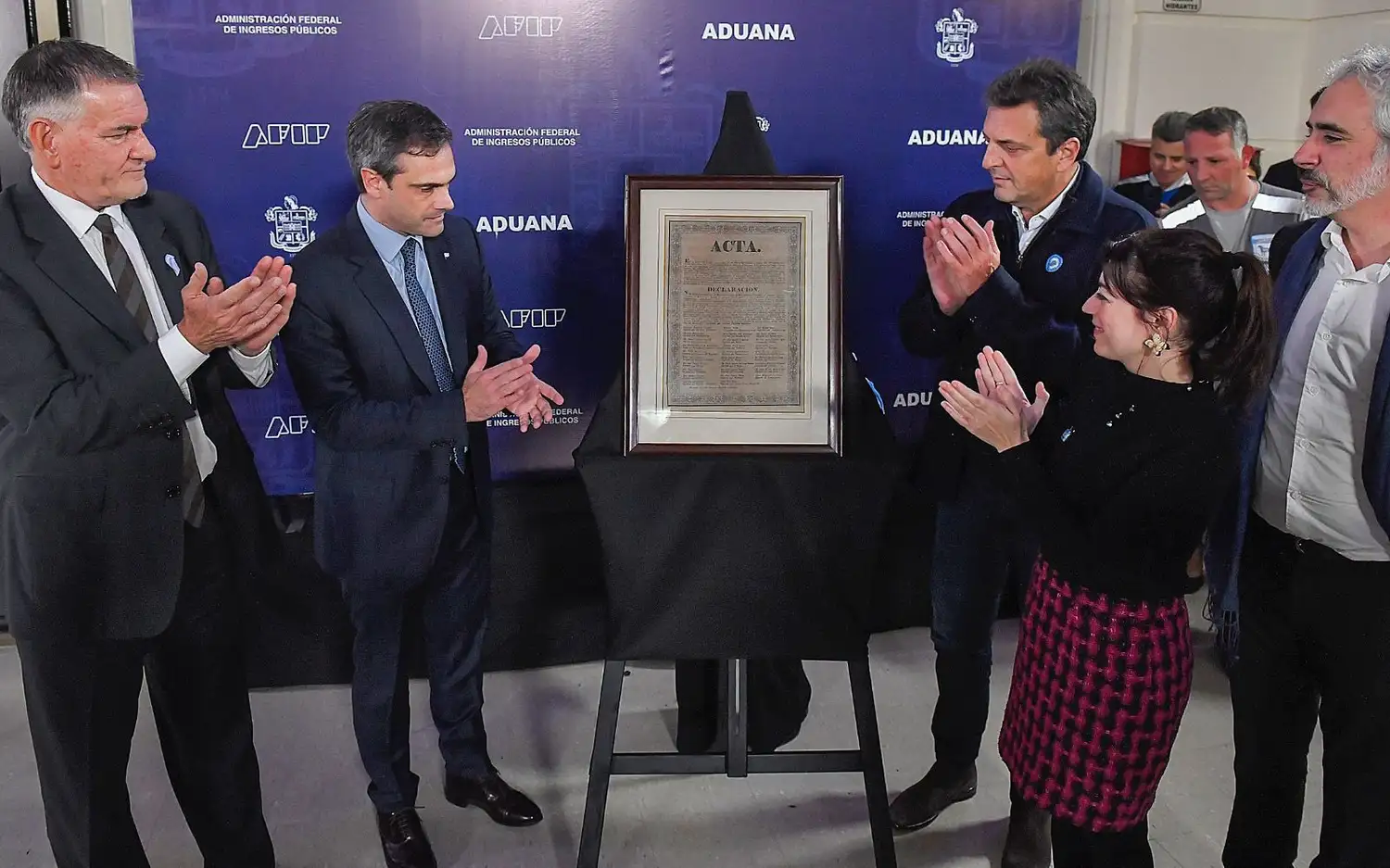 ADUANA recuperó impreso de la Declaración de Independencia de 1816