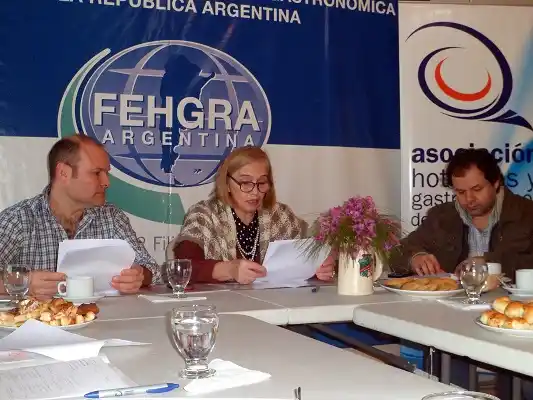 Gualeguaychú festeja a lo grande con concursos, música, arte y solidaridad