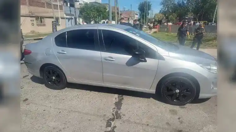 Un comisario retirado de la Federal mató a un ladrón que quiso robarle en Avellaneda