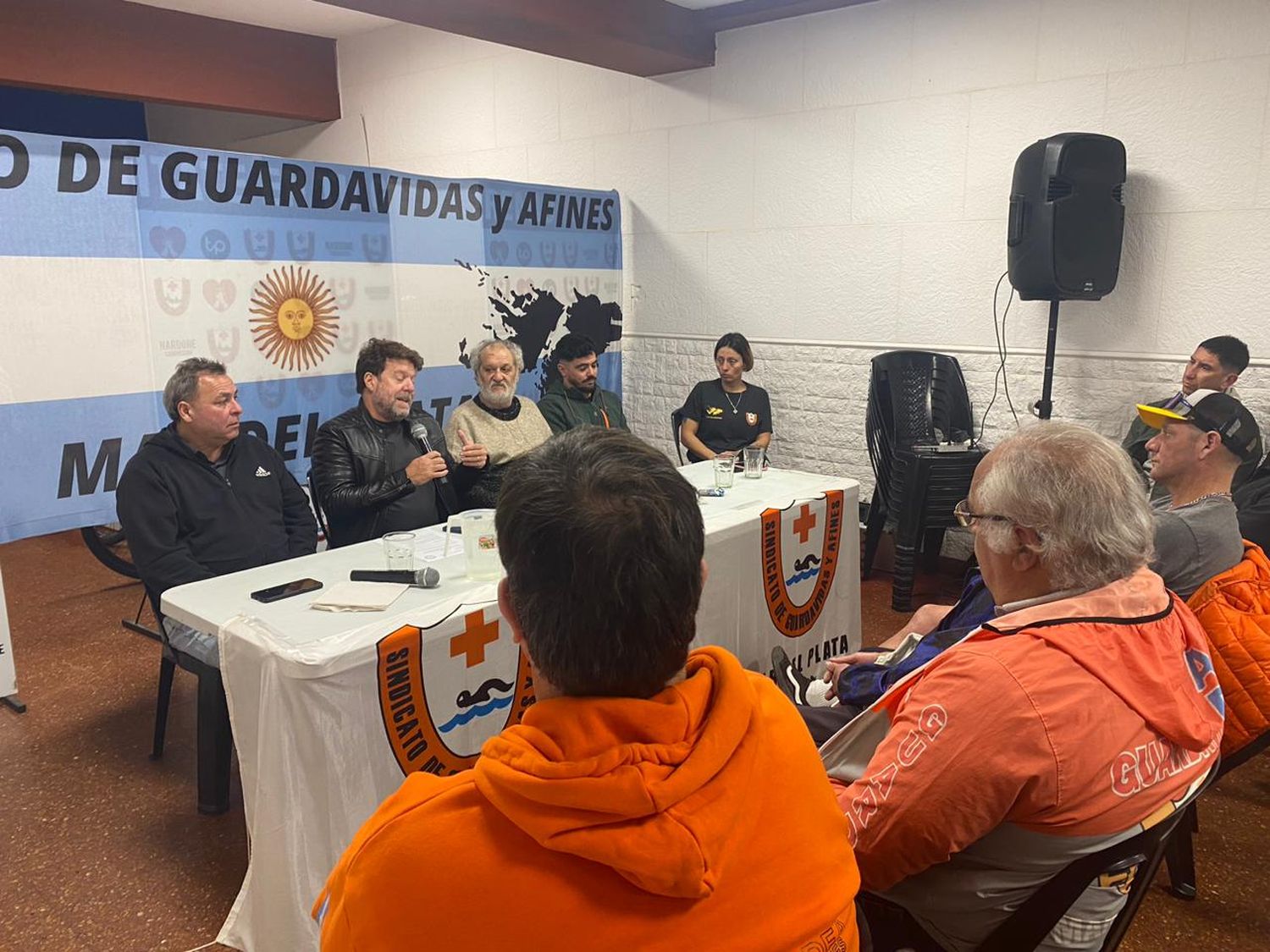 El objetivo es resolver una situación que afecta a estos profesionales, quienes muchas veces se ven limitados a trabajos temporales debido a la estacionalidad de su labor.