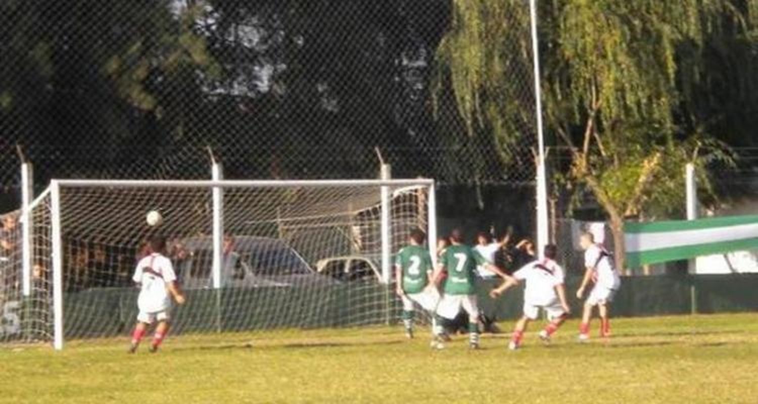 Atlético, Mitre y Paraná, cerca de las semifinales