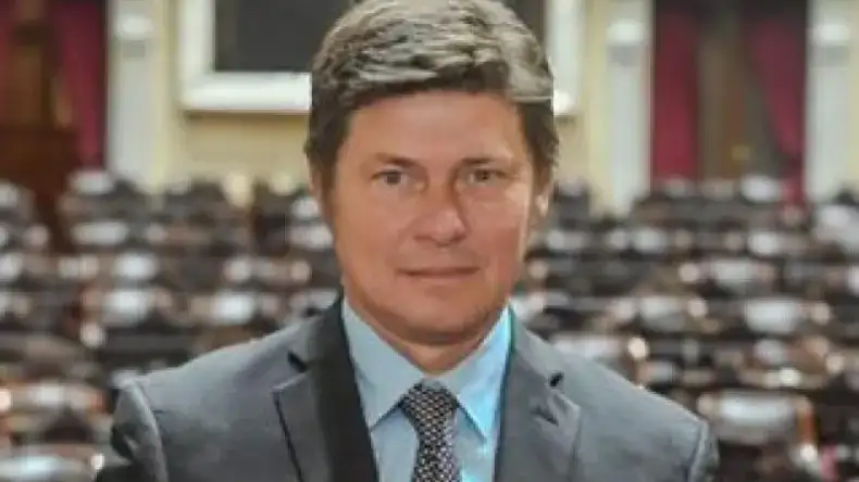 Lisandro Almirón.