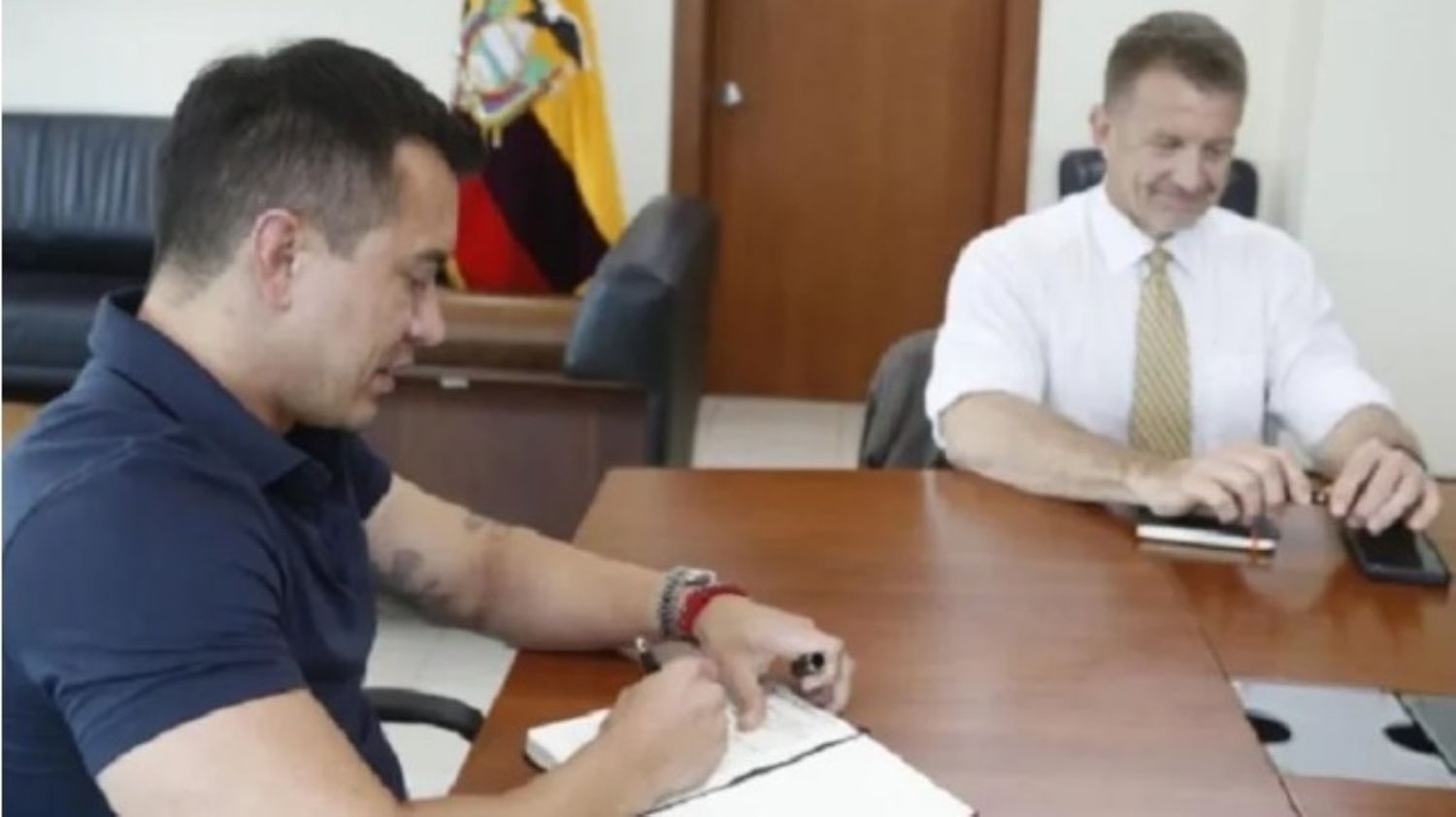 Daniel Noboa y Erik Prince sellan alianza para que Blackwater colabore en la seguridad de Ecuador