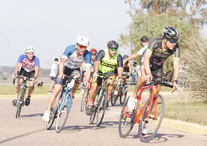 La Paz será escenario  de la cuarta fecha del  circuito de triatlón