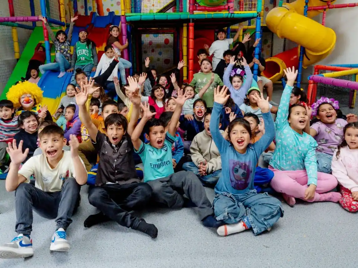 La ONG Volando Alto lanza una campaña para que más chicos tengan un futuro con oportunidades