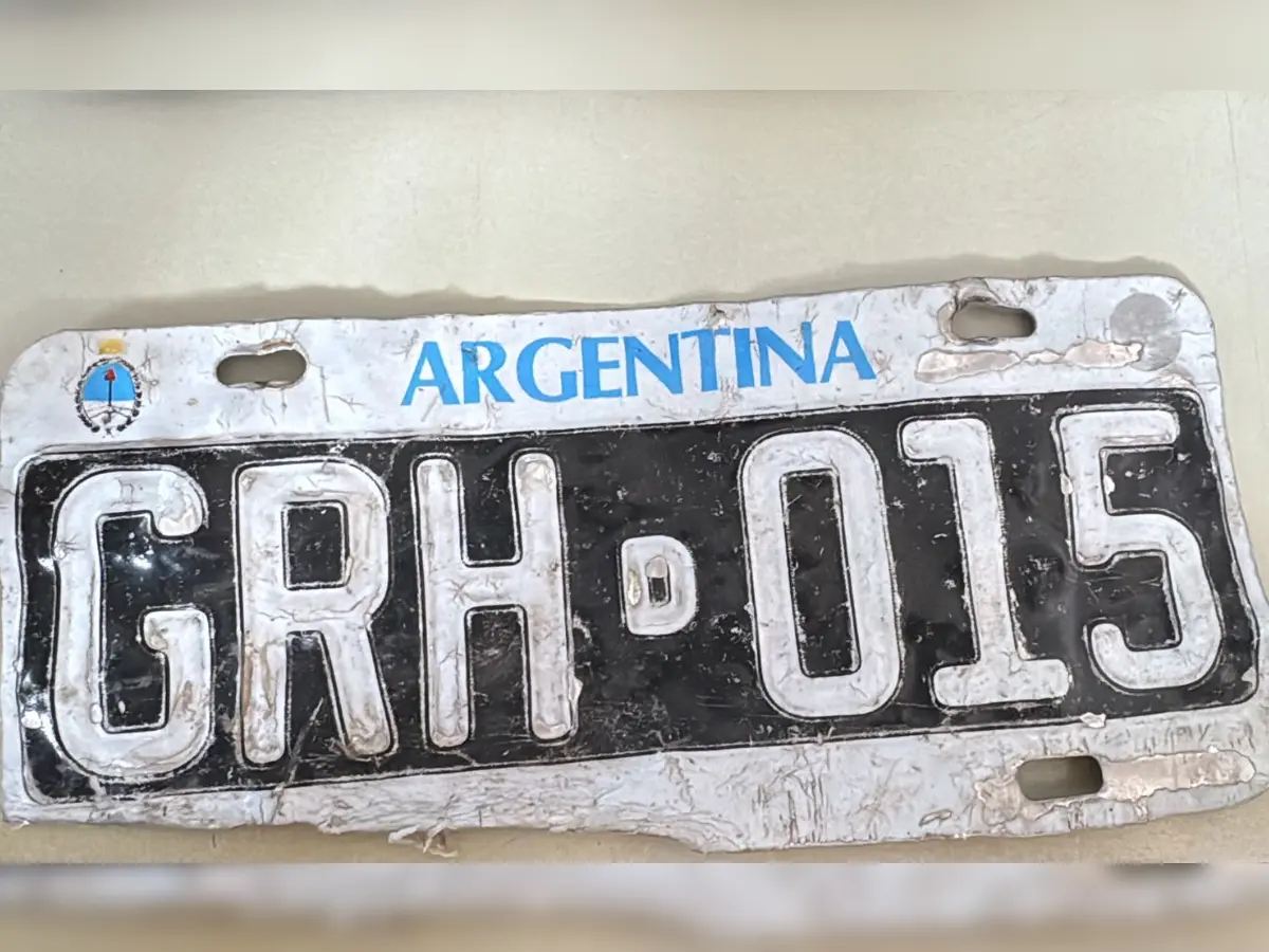 Encontraron chapa patente en Bonorino y Lucio Mansilla