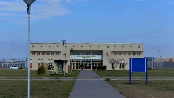 Desbarataron un call center de estafas que operaba desde una cárcel de Córdoba