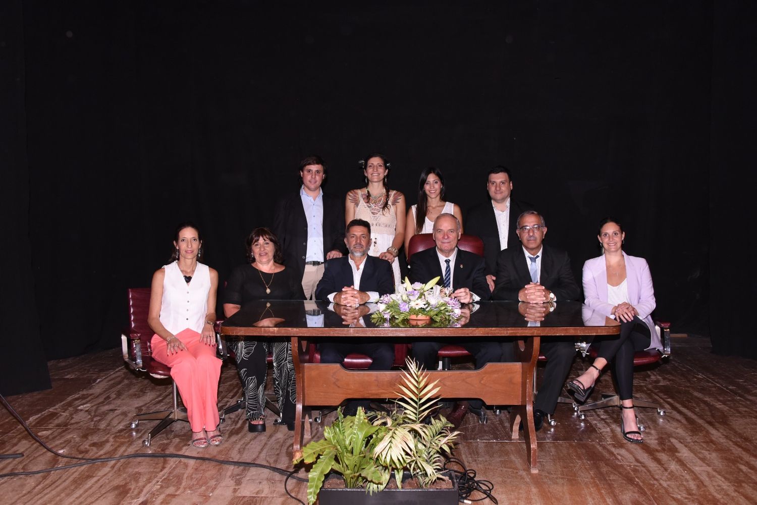 El mandatario junto a su gabinete en la jura del pasado sábado 9 de diciembre. Foto: Franco Rivero.