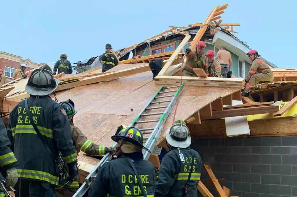 Se derrumbó un edificio en construcción en Washington