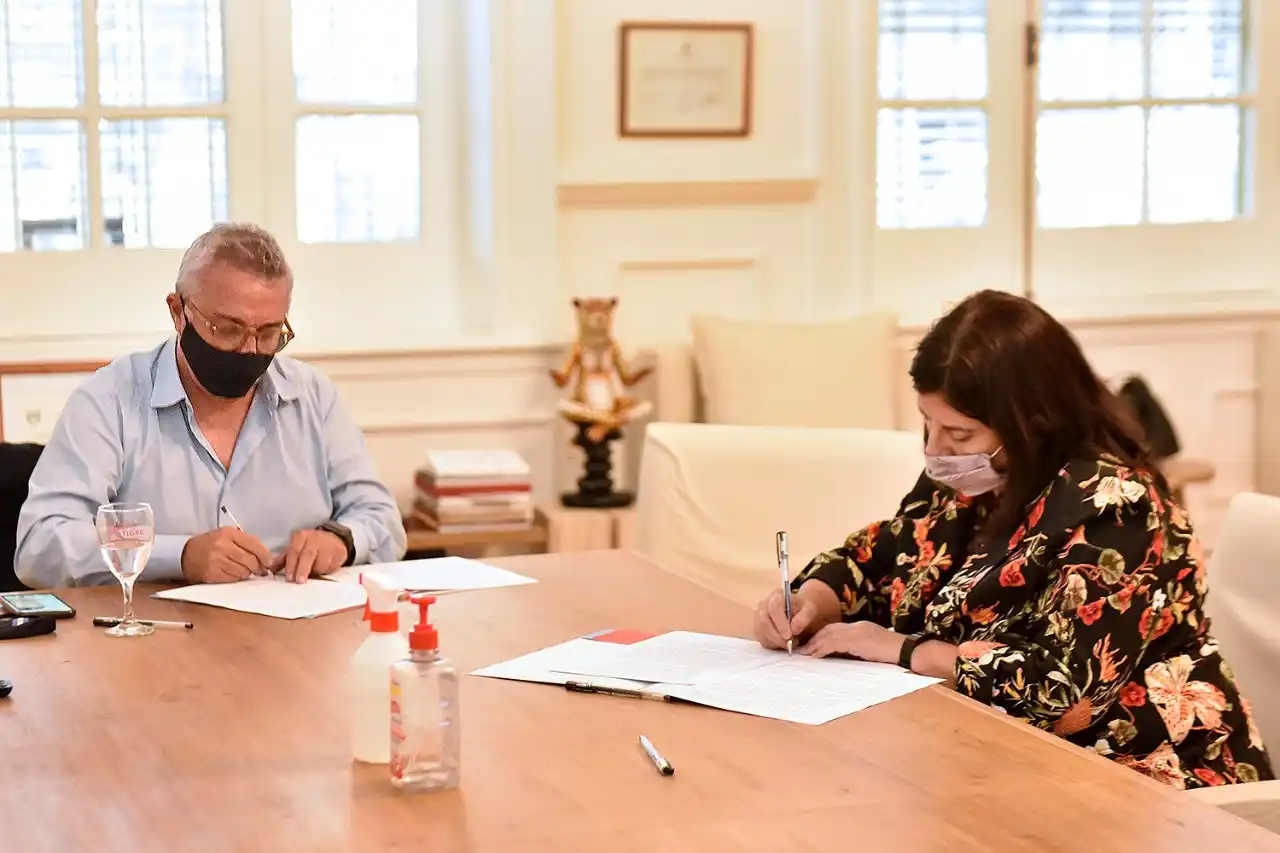 Tigre: Municipio y el CONICET acordaron la creación de un laboratorio para producir cannabis medicinal