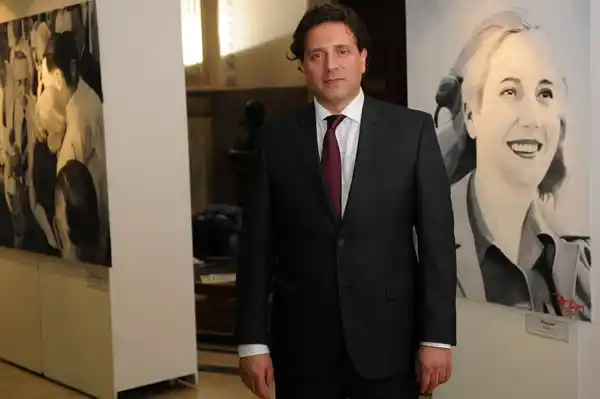De Fazio trató de "mentiroso" a Massa y calificó de "trucho" su proyecto contra la reelección indefinida