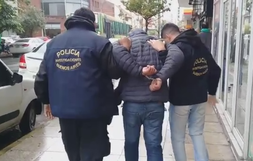Cayó peligroso delincuente en la ciudad: tenía 4 pedidos de captura