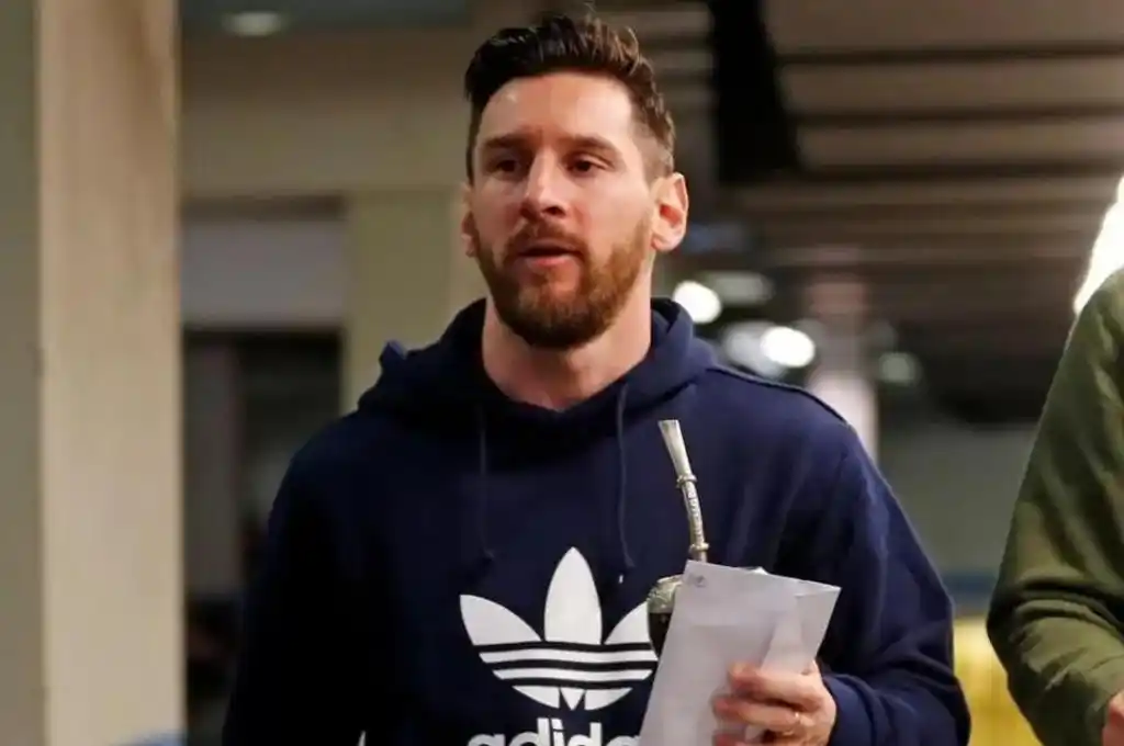 Tras la dura sanción, Messi no se presentó a la práctica del PSG