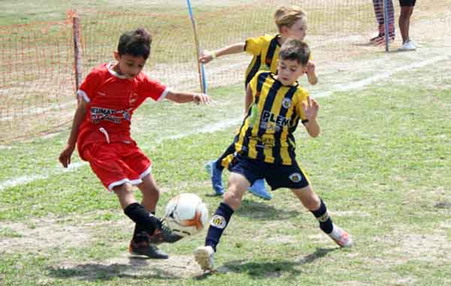 Por los torneos provinciales de fútbol, la categoría 2015 se da cita en Ubajay