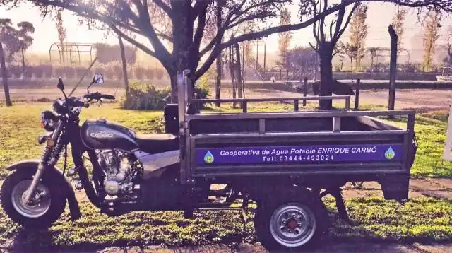 Carbó: la Cooperativa de agua adquirió una moto cargo 150 c.c.
