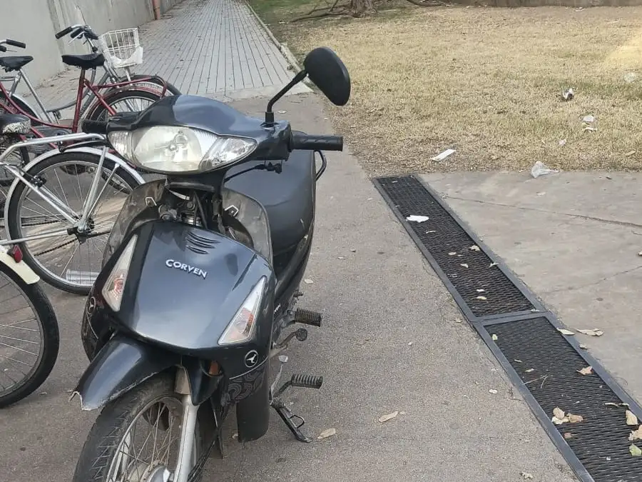La motocicleta fue recuperada por su dueña.