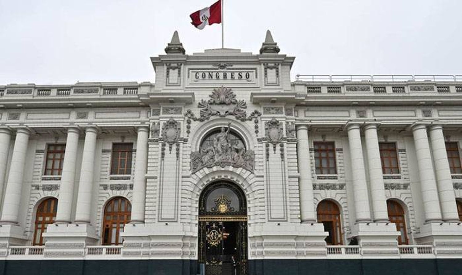 El Congreso volvió a debatir la posibilidad de adelantar las elecciones