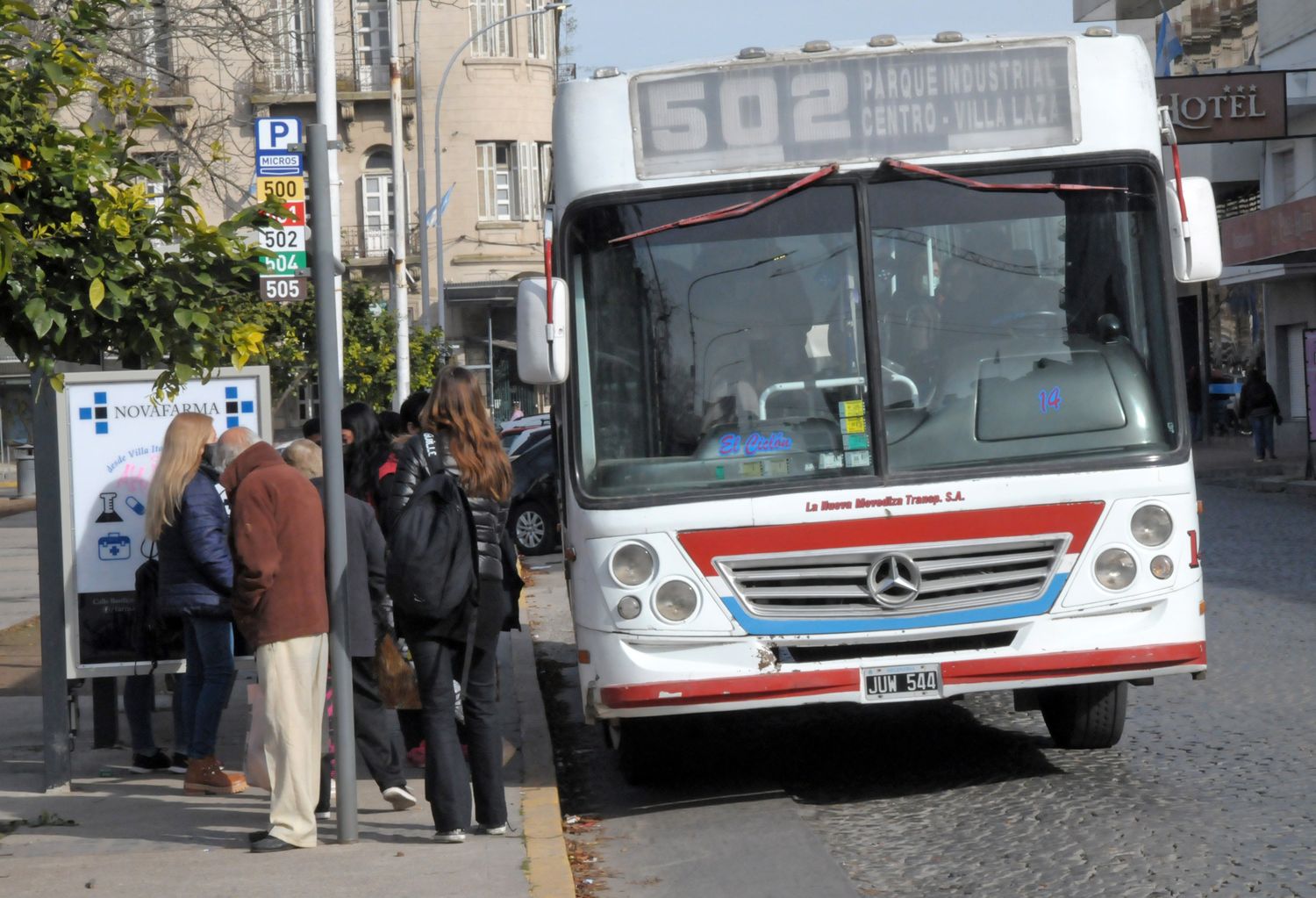 A partir del martes cambian las frecuencias del transporte público