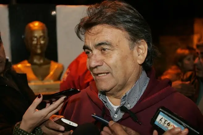 "Barba" Gutiérrez: "El gobierno está poniendo en riesgo la paz social"