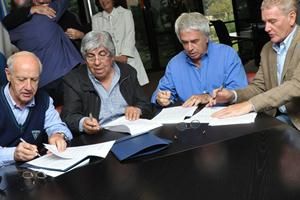 Elecciones 2013: De La Sota, De Narváez, Venegas y Pepe Scioli en la reunión del PJ Disidente