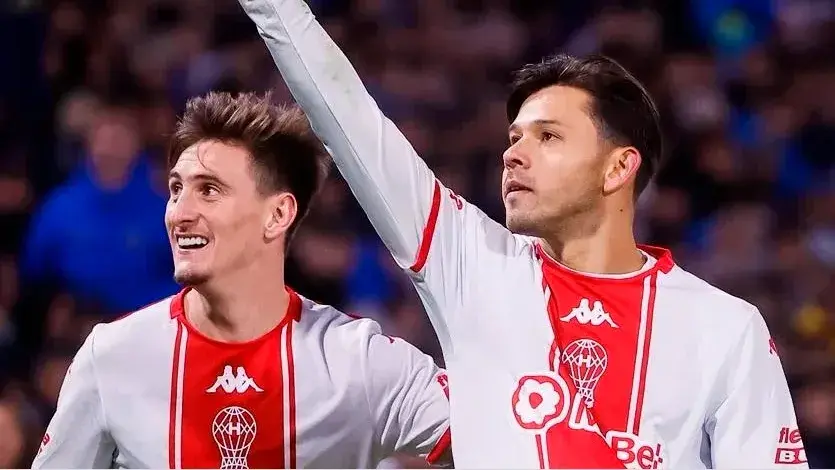 Con dos jugadores de más, Boca perdió con Huracán y quedó eliminado del Torneo Apertura
